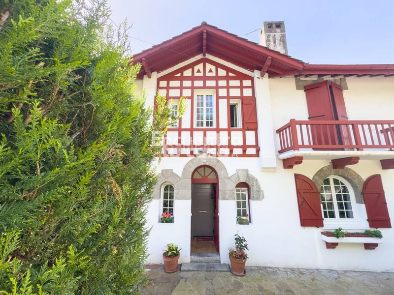 Foto 0fcdd335-ce41-4dec-8721-f7ebc3808b2d. Casa amb calefacció piscina a Hendaye