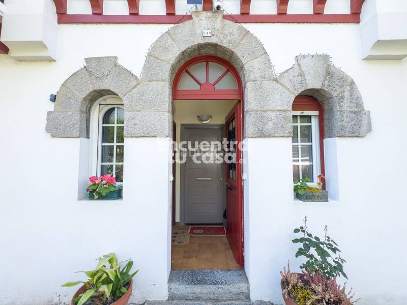 Foto e7f8730d-b4f9-402d-bb11-1520001d1360. Casa amb calefacció piscina a Hendaye