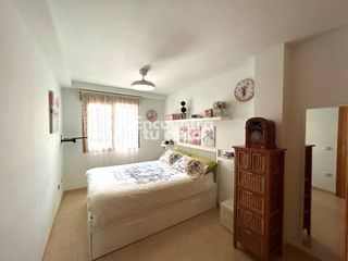Appartamento  Calle tossal. Piso bajo en xirles, polop, con 3 dormitorios, 2 baños y garaje.