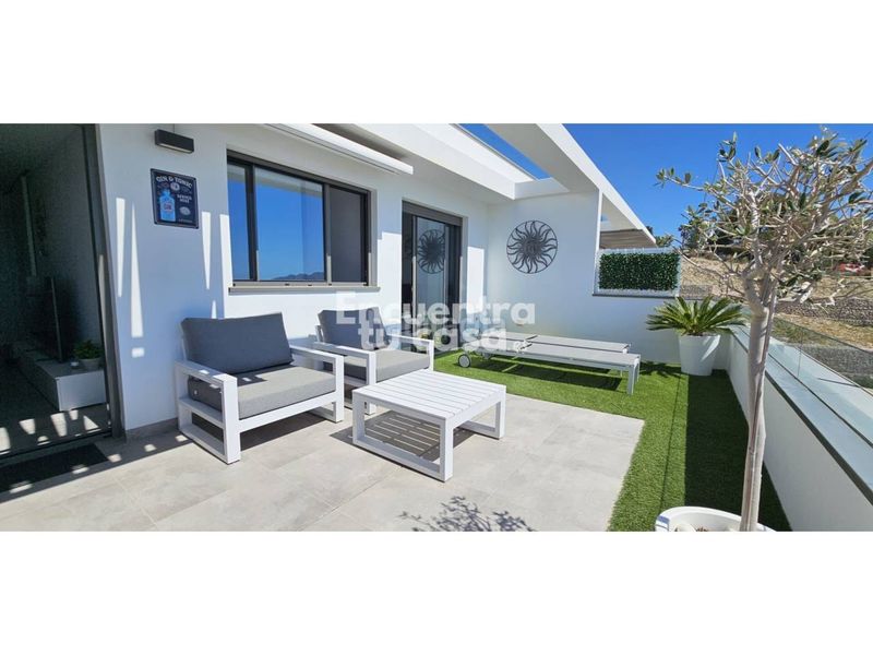 Foto 8c8d98b0-a5c7-4603-be1b-ad957ec3b9f8. Apartament amb calefacció aparcament a balcón de Finestrat-terra marina Finestrat