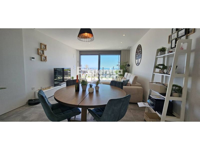 Foto d249f07b-9825-4bd9-a34b-22aa9c80fccc. Apartament amb calefacció aparcament a balcón de Finestrat-terra marina Finestrat