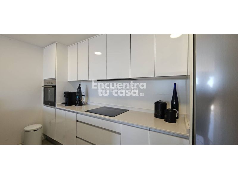 Foto f41c7f1f-b8c7-458f-8fc4-c7d974280400. Apartament amb calefacció aparcament a balcón de Finestrat-terra marina Finestrat
