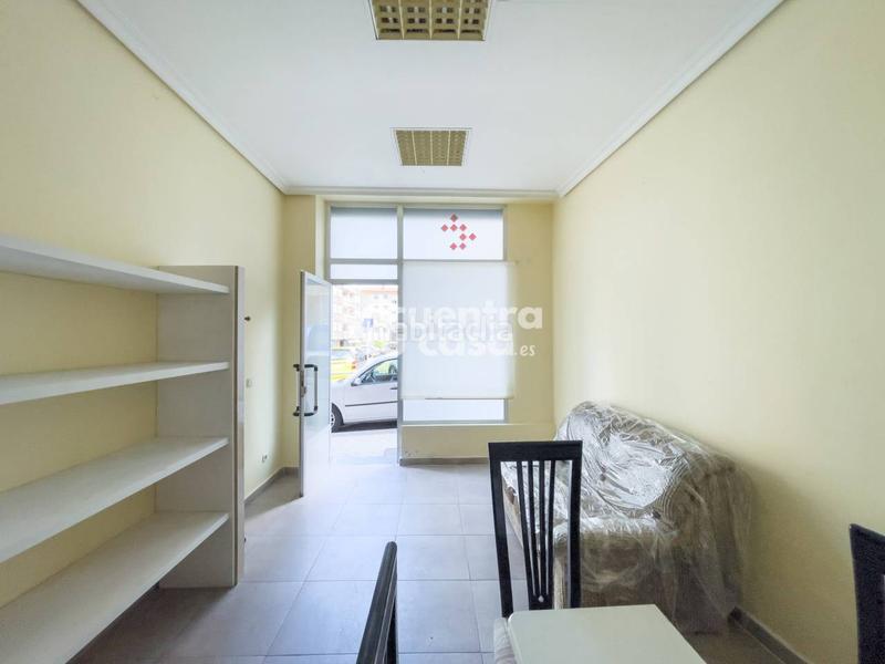 Foto c944e3b1-9b88-461f-bac8-ab48ed041bd3. Locale commerciale in Pinar - Anaka - Belaskoenea Irun