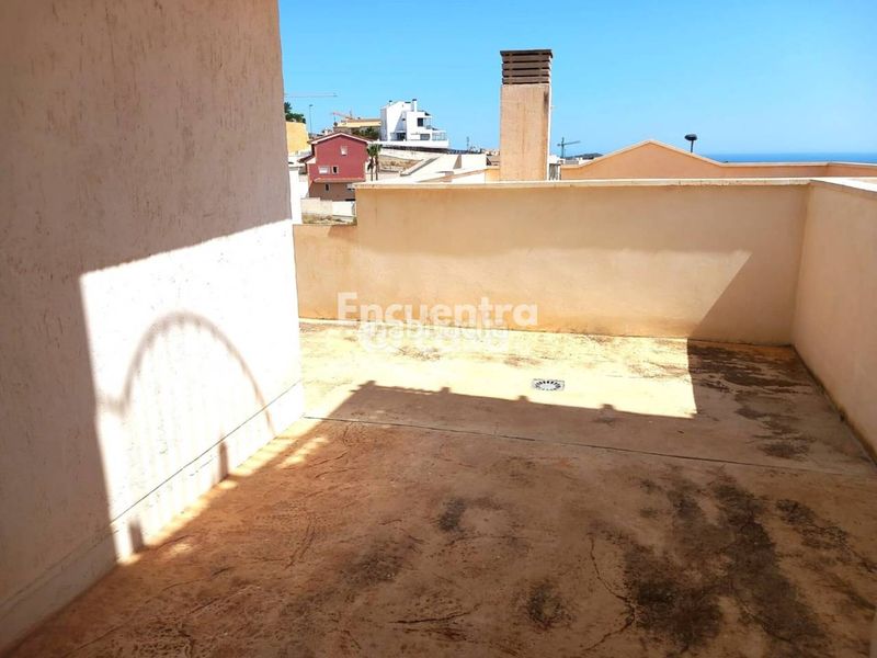 Foto 34c95de8-7e78-415d-ba94-f1da364c61d1. Casa adossada amb calefacció aparcament piscina a Finestrat