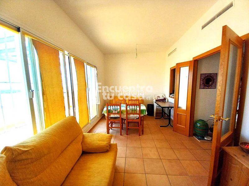 Foto 7be8de16-b3fa-41fa-8657-5ef050ebc516. Casa adossada amb calefacció aparcament piscina a Finestrat