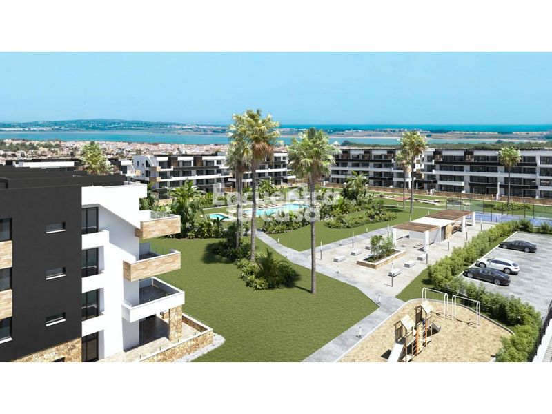 Foto 6a4d997e-1a4d-4d4d-b5c9-51bffc0e0f32. Pis amb calefacció aparcament piscina a Centro - Muelle Pesquero Torrevieja