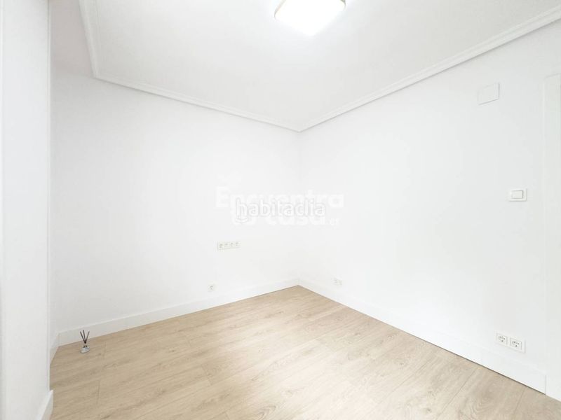 Foto 5f478f8c-69f2-4a17-b700-b58b9f3619a1. Pis a Capuchinos - Galtzaraborda Errenteria