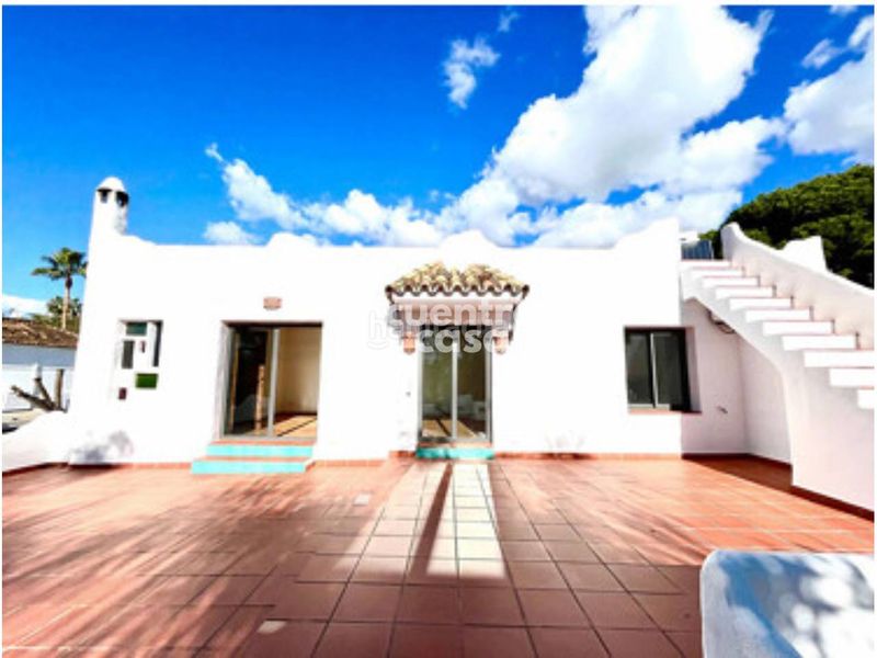 Foto 6127e38d-77ef-49d7-9823-7e6a1e825a21. Casa amb calefacció piscina a La Carolina - Guadalpín Marbella