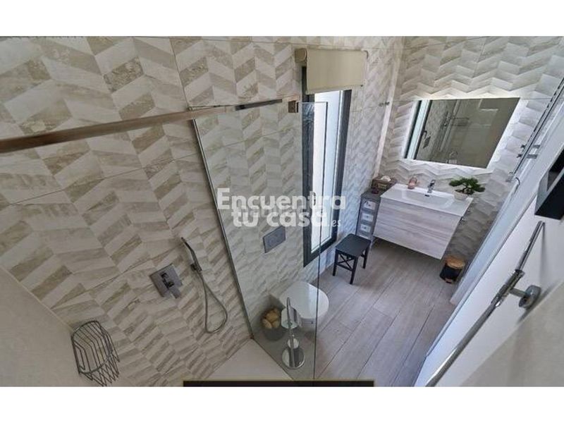 Foto 5e33a083-1430-4374-8f85-fb09401628ac. Casa adossada amb calefacció aparcament piscina a Finestrat