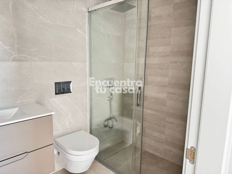Foto 0da8ed5e-be84-431a-a937-78ee821bedb9. Pis amb calefacció aparcament piscina a balcón de Finestrat-terra marina Finestrat