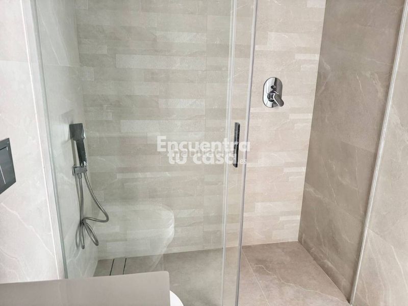 Foto 44936b90-199f-4813-8eb5-a2897f56651a. Pis amb calefacció aparcament piscina a balcón de Finestrat-terra marina Finestrat