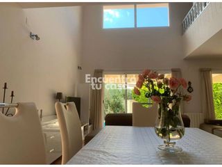Lloguer Casa adossada  Calle toix. Villa pareada con piscina privada y máxima tranquilidad en santa