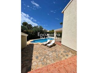 Location Maison jumelée  Calle toix. Villa pareada con piscina privada y máxima tranquilidad en santa
