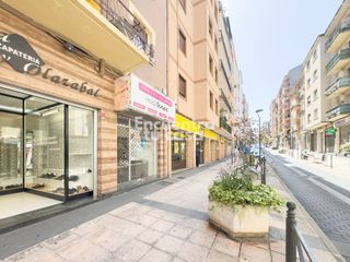 Miete Geschäftsraum  Calle serapio múgica. Oportunidad de local comercial en dos plantas  opción de alquile