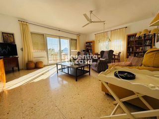 Xalet  Calle lavanda. Villa independiente con dos viviendas, gran parcela y vistas al