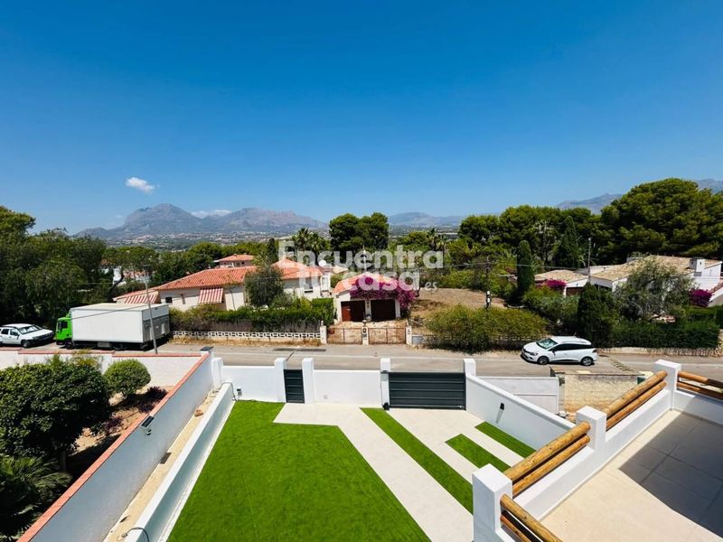 Foto 4b0aa875-2769-45a7-a1a3-ca4100d0c941. Xalet amb calefacció piscina a L´Albir Alfàs del Pi (l´)