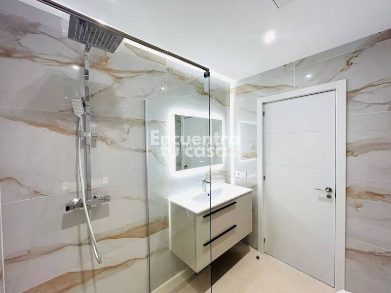 Foto c27a98c2-3c1b-470c-b075-add60a4995a0. Xalet amb calefacció piscina a L´Albir Alfàs del Pi (l´)