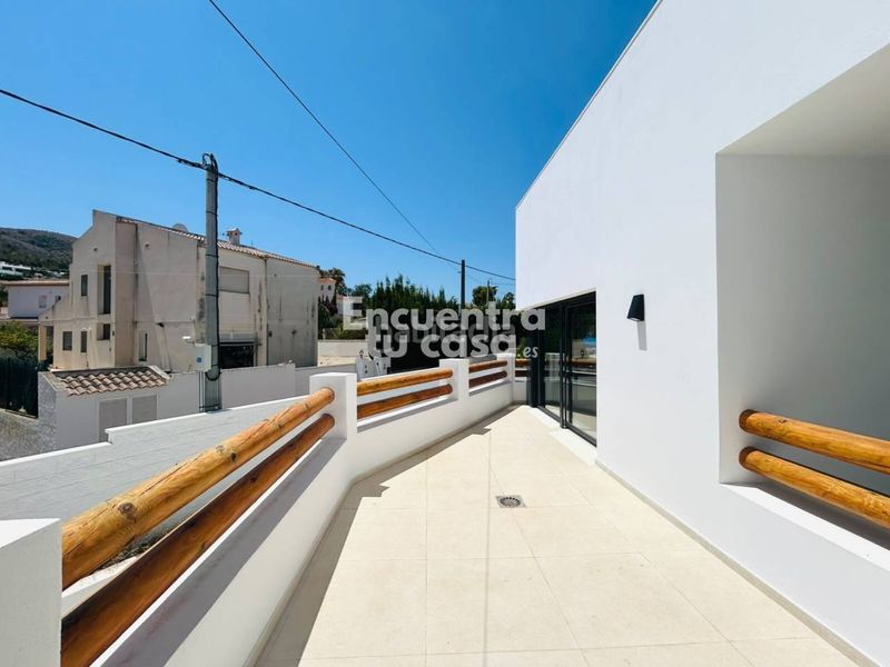 Foto d618371b-4a7a-4122-8914-3dc80364d51b. Xalet amb calefacció piscina a L´Albir Alfàs del Pi (l´)