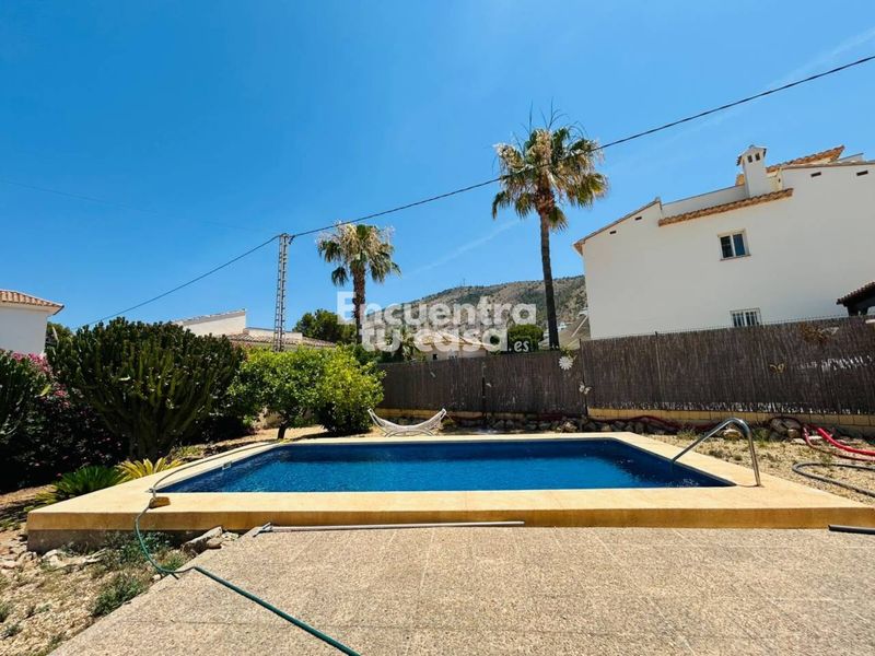 Foto 3934eace-eb14-425a-b314-865321c1cbe1. Xalet amb calefacció aparcament piscina a L´Albir Alfàs del Pi (l´)
