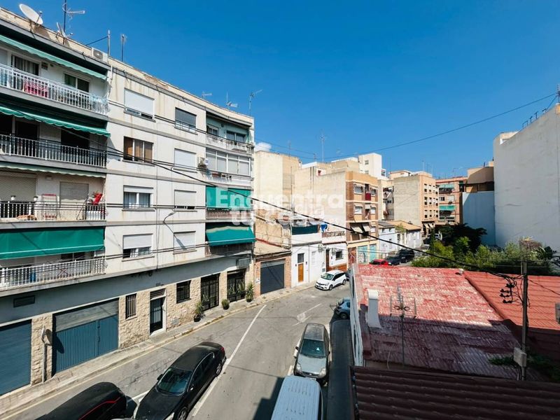 Foto c5ff1d11-ff72-48f0-aafd-b301074f1a40. Pis a Carolinas Bajas Alicante