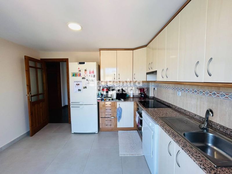 Foto 05b5363c-33a4-4928-aa34-57481365b775. Casa aparellada amb calefacció aparcament a Montebello - Nou Espai Nucia (la)