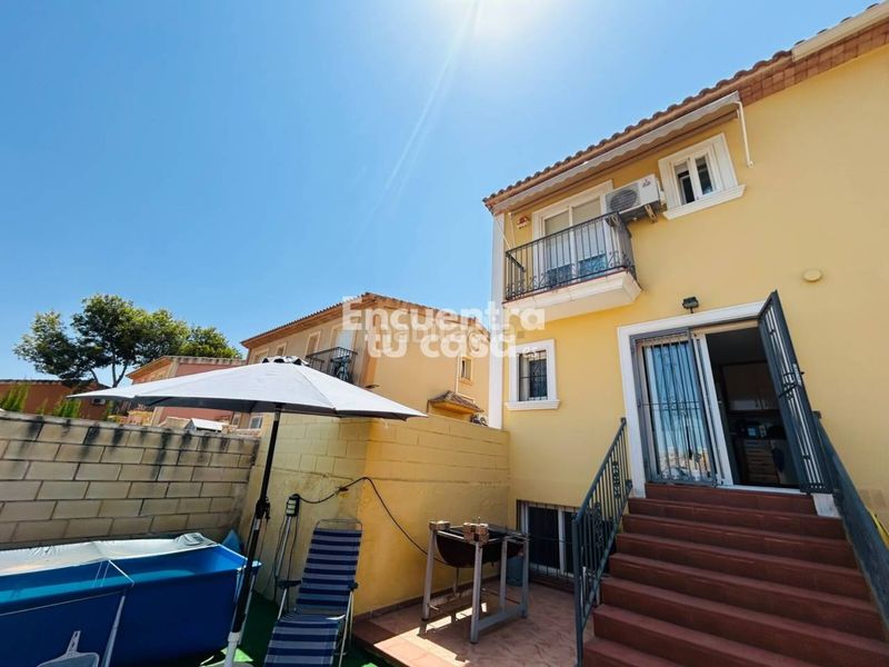 Foto 0d8d69e2-d17c-4870-be6f-65ab57c5034f. Casa aparellada amb calefacció aparcament a Montebello - Nou Espai Nucia (la)
