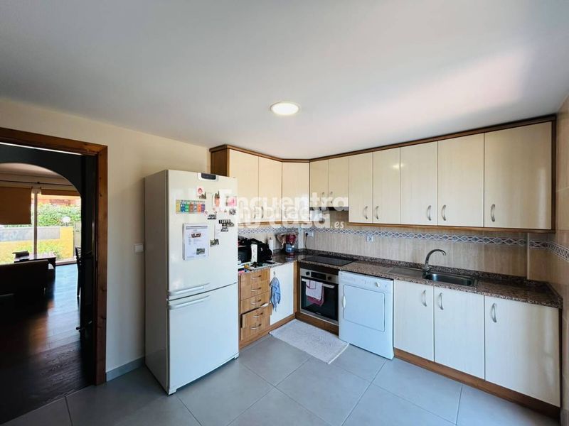 Foto 459bffb1-7fb7-4242-b713-ced67c028cd7. Casa aparellada amb calefacció aparcament a Montebello - Nou Espai Nucia (la)