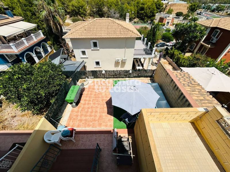 Foto b1376afc-c22a-4359-8fd3-a1bfd6d0c1d3. Casa aparellada amb calefacció aparcament a Montebello - Nou Espai Nucia (la)