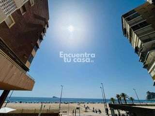 Appartamento  Avenida villajoyosa. Piso en primera línea de playa de poniente con 4 dormitorios, ga