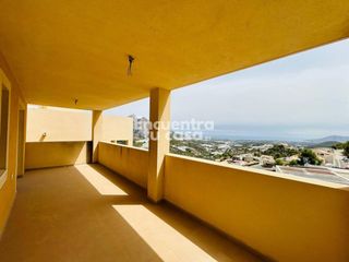 Chalet  Urbanizacion almedia. Vivienda unifamiliar con piscina privada y vistas al mar y monta