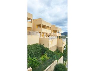 Xalet  Urbanizacion almedia. Vivienda unifamiliar con piscina privada y vistas al mar y monta