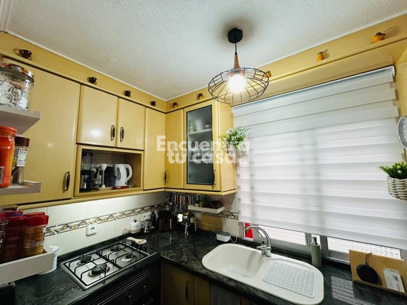 Foto 00e08a01-a446-4cbc-a27f-586b7db8feee. Duplex with heating in Casco Antiguo - Puerto Benidorm