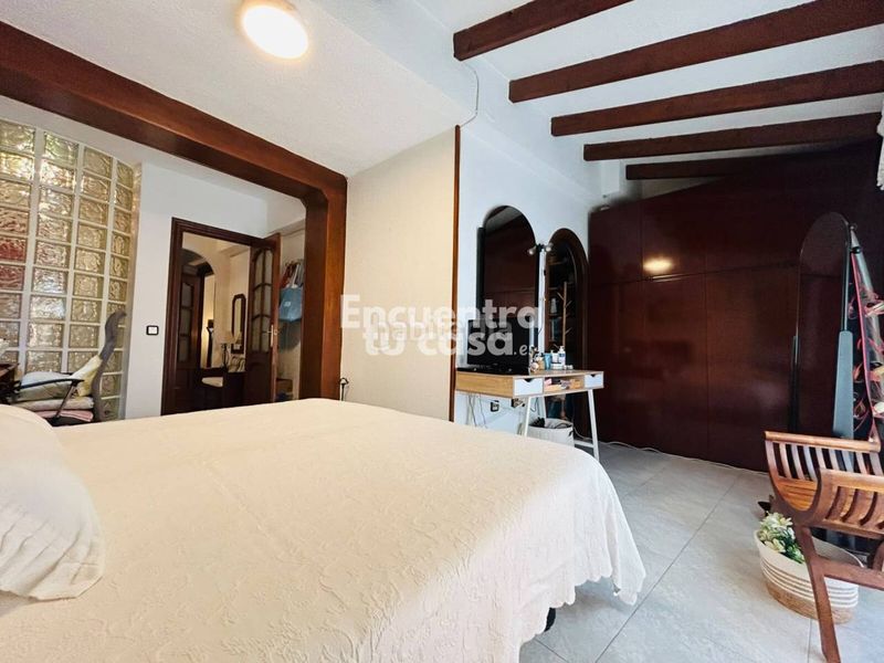 Foto 4b4ad3cb-cee3-477e-ac10-537a73286e61. Duplex with heating in Casco Antiguo - Puerto Benidorm