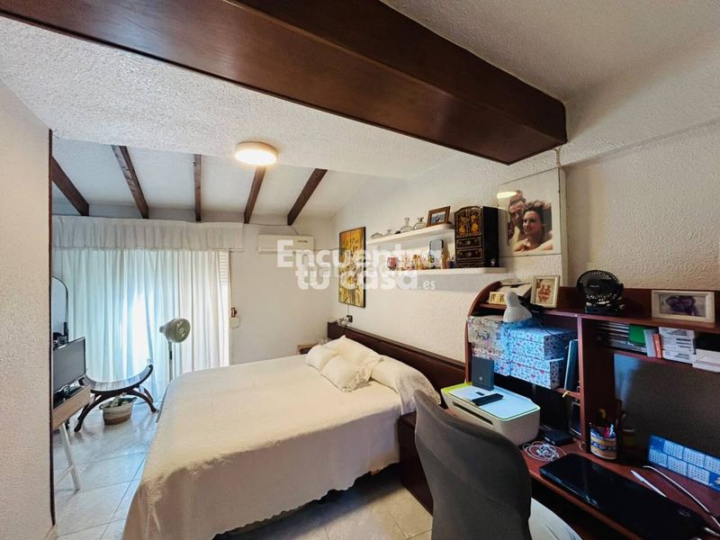 Foto 5b9b4623-e02e-4008-ac49-0ca6eb042d66. Duplex with heating in Casco Antiguo - Puerto Benidorm