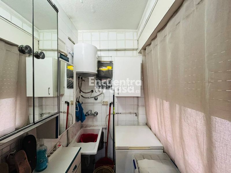 Foto b5a95f51-b68f-4135-bad3-70b930489f76. Duplex with heating in Casco Antiguo - Puerto Benidorm