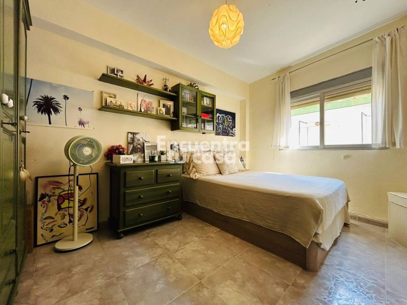 Foto b9fc18ac-e3f7-464b-b275-f1ed276aef19. Duplex with heating in Casco Antiguo - Puerto Benidorm