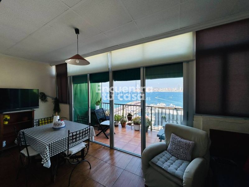 Foto be9fe5c3-8794-460c-89ef-636258323c23. Duplex with heating in Casco Antiguo - Puerto Benidorm