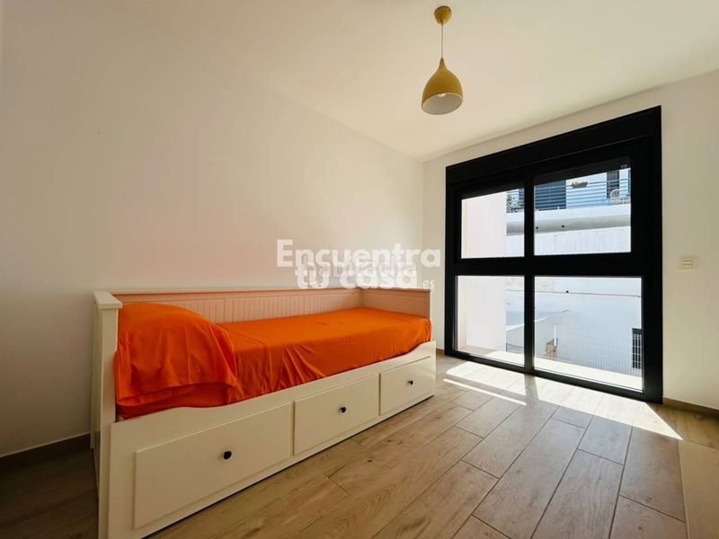 Foto b2551643-853f-40fe-b144-e8f4dc65bf6d. Casa adossada amb calefacció aparcament piscina a Alfàs del Pi (l´)