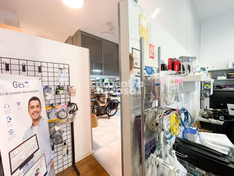 Foto 01aa380c-c812-48d5-abf1-b34e7de6adba. Locale commerciale in aduana 6 in Pinar - Anaka - Belaskoenea Irun