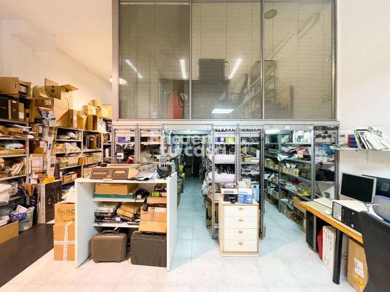 Foto b68aa9d1-3b1f-4c20-bc3c-21dc0f5f3eec. Locale commerciale in aduana 6 in Pinar - Anaka - Belaskoenea Irun