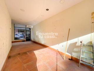 Lloguer Local Comercial a Luis uranzu 1. Descubre este local con 2 accesos en san miguel, irún