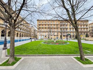 Pis a San martín 21. Venta de piso en san sebastián  donostia