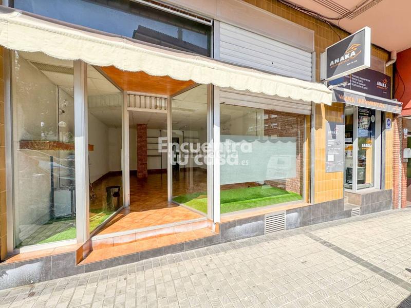 Foto 056bdef8-234c-48a6-80fe-37e6a8650812. Local commercial dans peñas de aya 1 dans Pinar - Anaka - Belaskoenea Irun