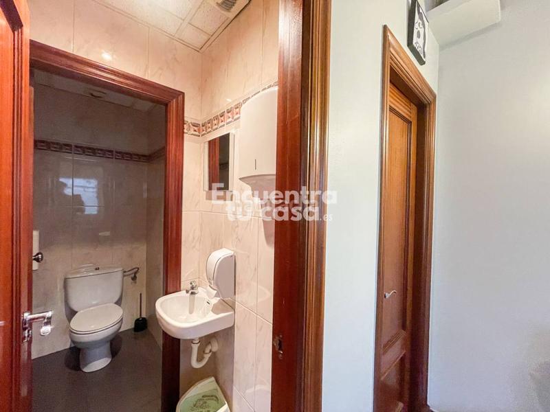 Foto 1c622d9d-a000-497f-b31e-a61ea31a2d8c. Locale commerciale in Pinar - Anaka - Belaskoenea Irun