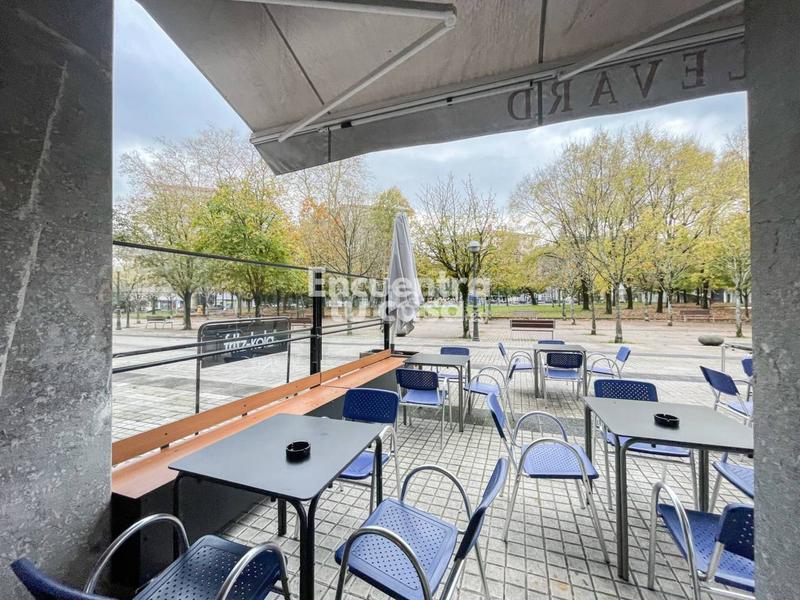 Foto 2b6bac65-ce3a-45ea-a219-0b4f59cf5ea8. Locale commerciale in Pinar - Anaka - Belaskoenea Irun