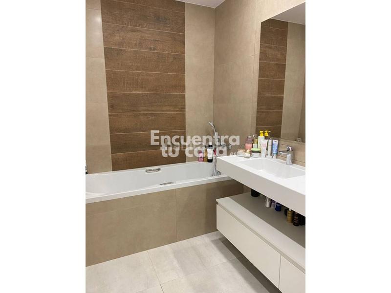 Foto b1bf3e54-1db3-4eb5-9c62-a07c2718b238. Pis amb calefacció aparcament piscina a Playa Poniente Benidorm