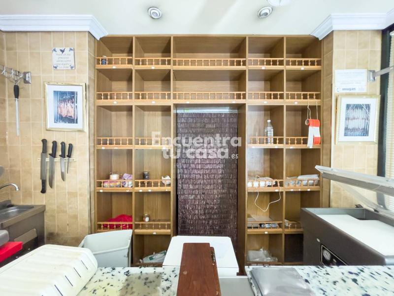 Foto 526bc2e7-605b-407e-90f5-d65d49d2e0d0. Local comercial  en venta en Pinar - Anaka - Belaskoenea Irun