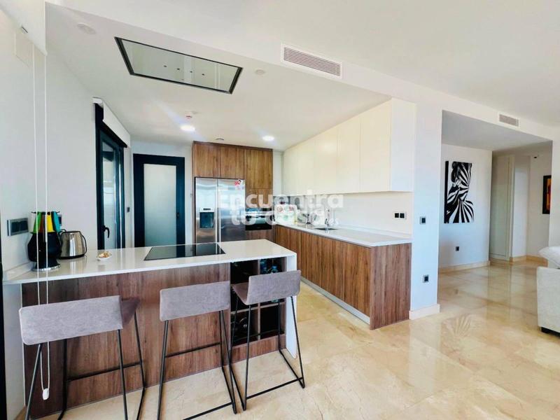 Foto 61711148-73ed-4b5a-ad51-e001863b2bb0. Àtic amb aparcament piscina a Playa Poniente Benidorm