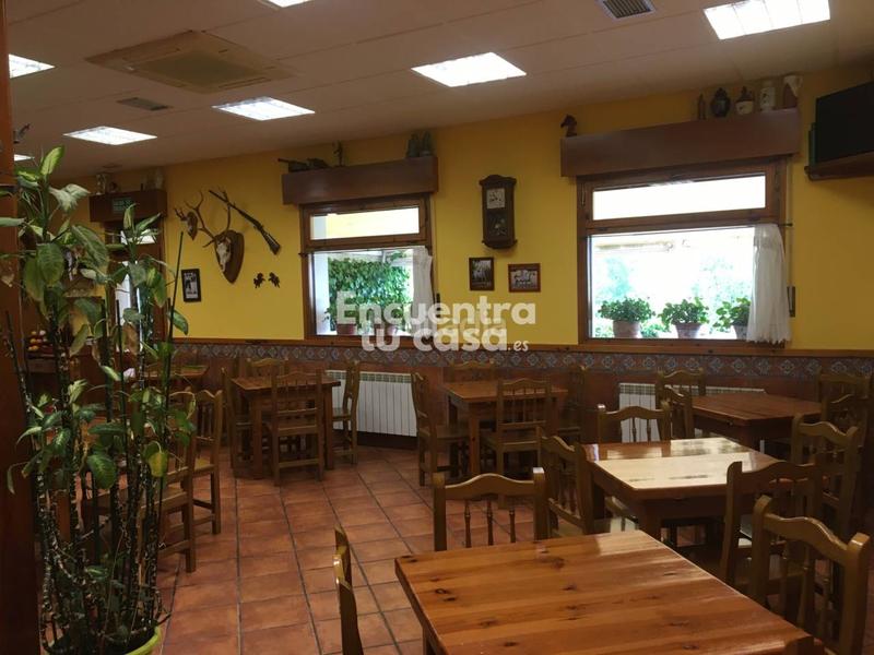 Foto 57134073-fcaa-4309-ac66-f30cbef3c816. Casa en san millán 13 restaurantehostal en pleno funcionamiento con casa , la rioja en Cañas