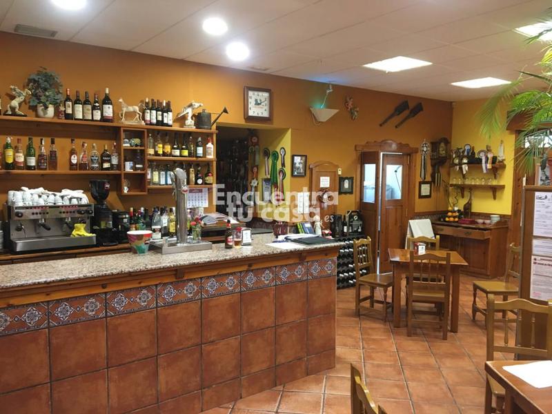 Foto 966ba8dc-3ae9-4789-bfd9-02b25d066834. Casa en san millán 13 restaurantehostal en pleno funcionamiento con casa , la rioja en Cañas